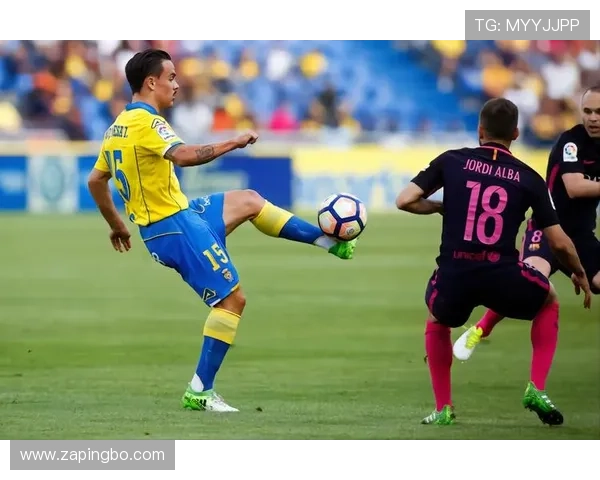 佩德里：拉斯帕尔马斯出道的天才中场起点解析