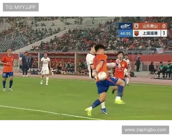 三冠成空，亚冠败局下的山东泰山是否面临战术危机与阵容僵化？